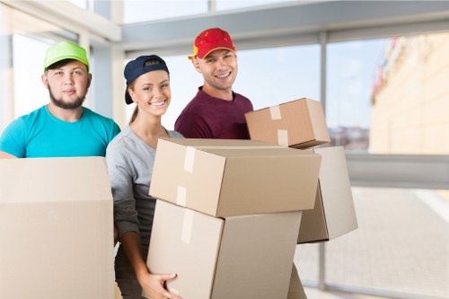 Moving van service for homes and businesses in Lamorbey