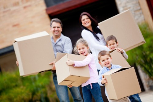 Local truck hire suitable for flat removals and furniture transport in Lamorbey